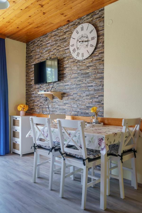 Apartments Zakrasnik Škofja Loka Exterior foto
