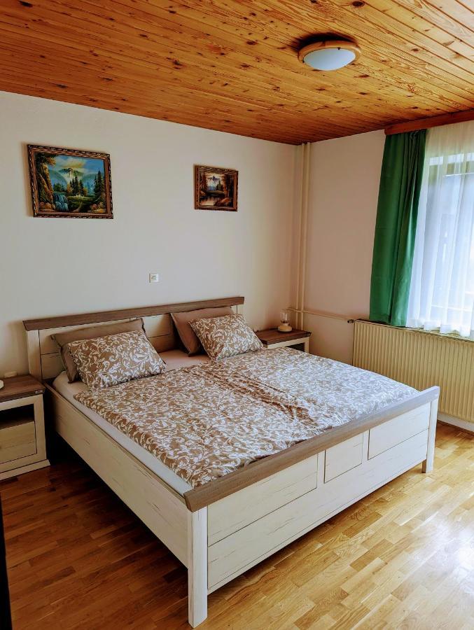 Apartments Zakrasnik Škofja Loka Exterior foto